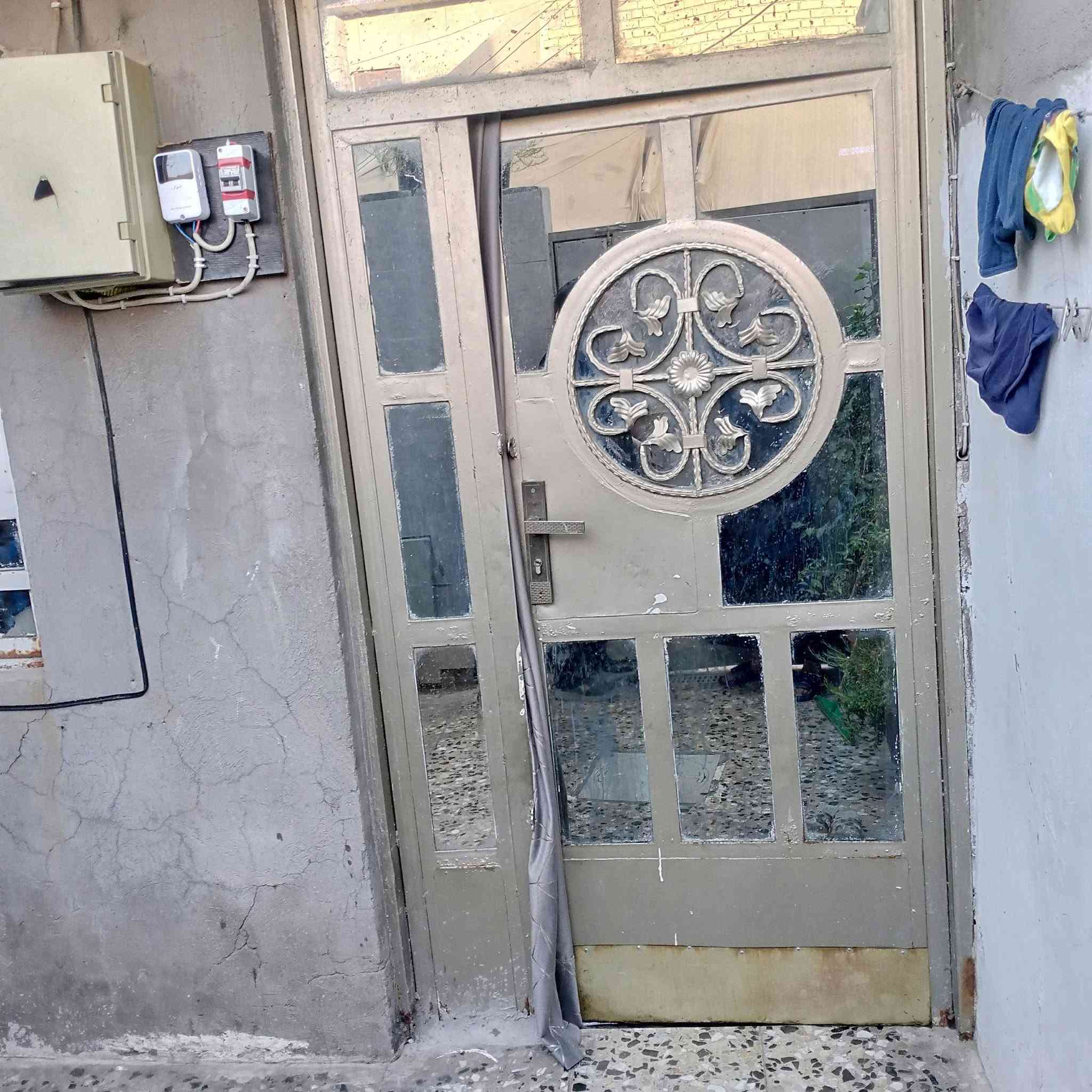 بيت للبيع في بغداد حي البتول مقابيل الفلكه حي النصر 75متر الواجهه 4النزال20استقبال غرفه نوم صاله حمام غرفه فوك على قياس الستقبال مي مجاري كهرباء تبليط الصور تحجي على نظافه البيت اي استفسار ***********. البيت زراعي
