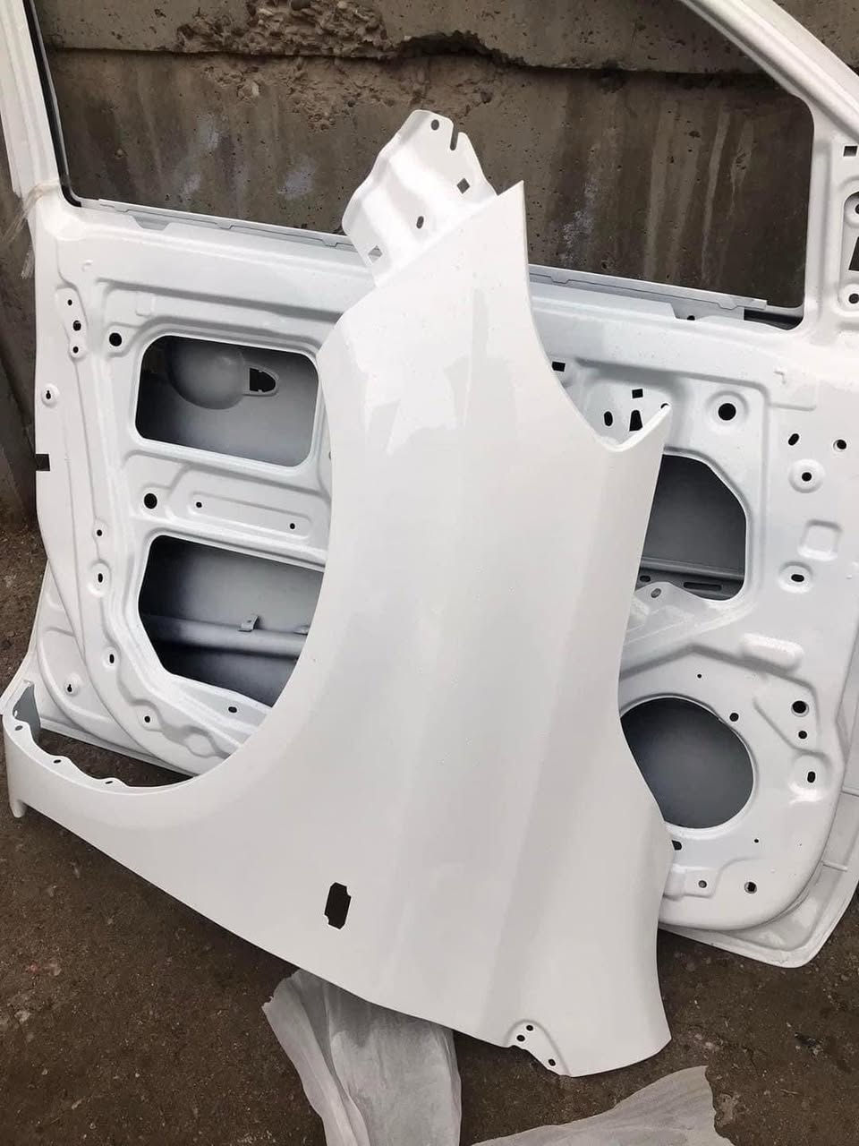 السلام عليكم 
تعلن شركه الزهراء عن توفر 
ادوات سني هندي 
دعاميه امامي 
فول لايت امامي 
بك لايت سني 
جام لايت سني 
شباك سني 
بروجكتر سني 
قبق هوك 
سبايدر خلفي 
ابواب سني 
جاملغ سني 
دبة زراكات سني 
ادوات صدر 
دبلات امامي 
دبلات خلفي 
للاستفسار مراسله الصفحه 
بغداد السنك مجمع مينا 
بغداد شارع الظلال 
او الاتصال ***********
يتوفر توصيل للجميع المحافظات
