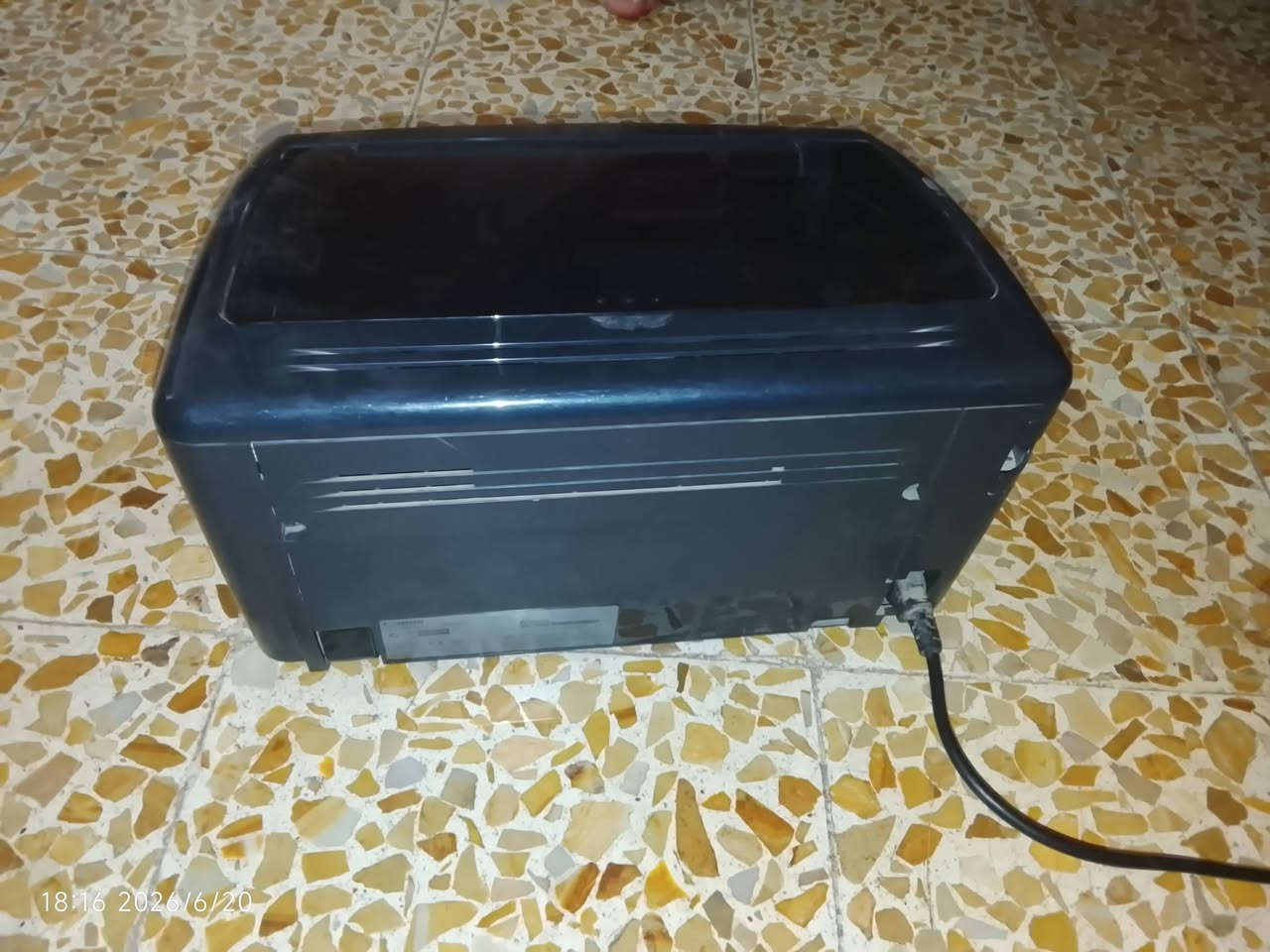 للبيع طابعه كانون اسود وأبيض سعر 75الف وبي مجال للتواصل على الخاص


**إذا كنت صاحب هذا الإعلان وتريد حذفه لأي سبب، رجاءا أرسل رسالة إلى الدعم الفني**