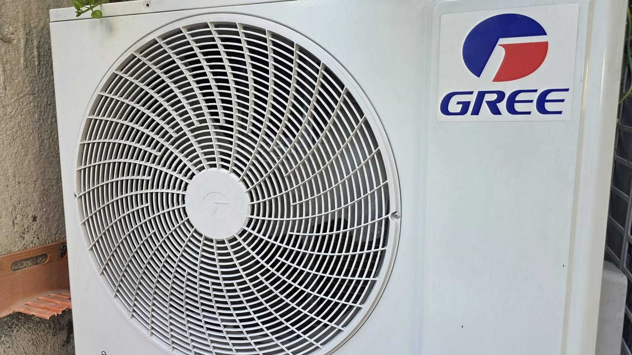 سلام عليكم ٣ قطع ميديا ٢ طن وكري ٢طن كلهن منصوبات العام  يعني بعدهن بالضمان المكان بغداد وسعر الكري ٥٥٠ وسعر الميديا ٤٥٠ سعر نهائي لان جدد بعدهن وبنص السعر ***********
