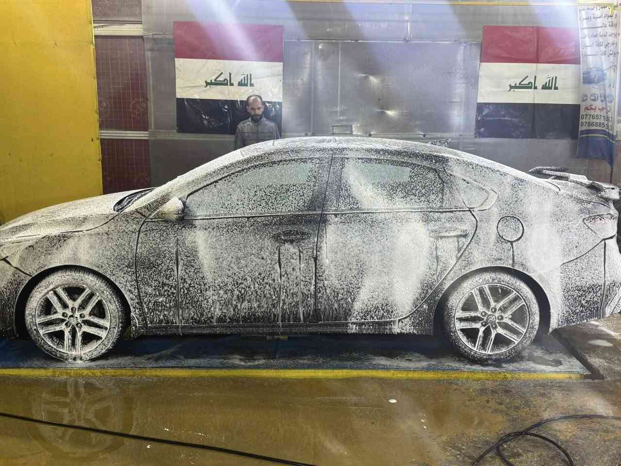 لسلام عليكم  كيا فورتي 2023 السياره نضيفه جدا ماشيه 53 كيلو متر فول مواصفات عده البصمه فتحه سقف كشن هيتر ستيرن هيتر 3 وضعيات قياده فول تحكم ستيرن المكينه 2000 دوش رقم بغداد السياره لدات وليس كلوبات يعني الضوه مالتها زينون حادثها جاملغ نفسه مرجع ع بارد والبنيد تم تبديله طبق الاصل حتى لا يصير بل سياره صبغ لا غير 
رقم *********** السعر 165 ورقه
