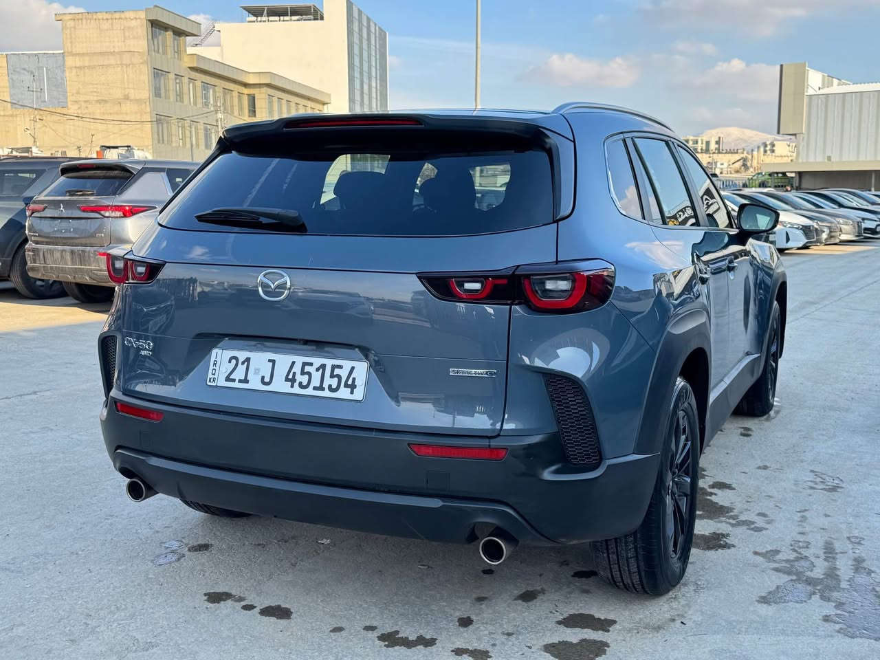 مازدا CX_50
2023  
٢ پارچەی  بۆیاخە
ڕەنگی چیمەنتۆی
مواصفات PREFEERT PLAS
لایت زینۆن ، ویل کڕۆم ، پانۆارامە، ڕادار ، ئاوینە ڕادار ، ئاوینە ئیشارات ، دەسک بصمە ، کوشن هیتەر ، سوکان ڤۆلیوم ، سوکان تەلفون ، بصمە ، بریک بصمە ، کوشن جلد ، شاشە ، SPORT ، صندوق جگ ، بگ لایت لید ، کامیرە
ـ4x4
مەکینە 2.5 بێتۆربۆ
بۆ زانیاری زیاتر کۆمینت یان پەیوەندی بکە ☎️. 
*********** 
207 مەجال السليمانية, العراق
