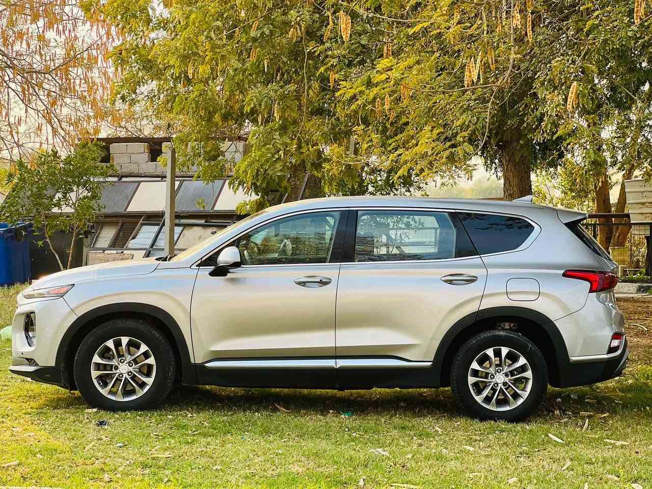 سلام عليكم سنتافيه موديل 2020 وارد مريكي فول مواصفات رادارات سايد بريك بصمه مكينه وكير مكفولات 2400 ماشيه 57  رقم بغداد تحويل ثاني يوم حادث بصيط صفحت سايق كلير من مريكه بدون معجون شرط سعر 148 وبيها مجال تواصل تصال ***********
