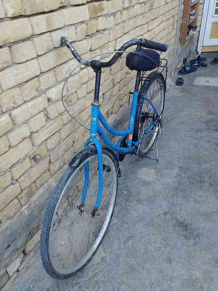 باسكل بناتي حجم 26 تايرات جدد سعر 45 وبيه مجال اليرده يجي خاص او يتصل ***********
