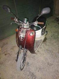 عبد الحليم للبيع كوم حديد ساعه تشتغل ساعه لا ما ادري شبيه سعره 125 وبي...