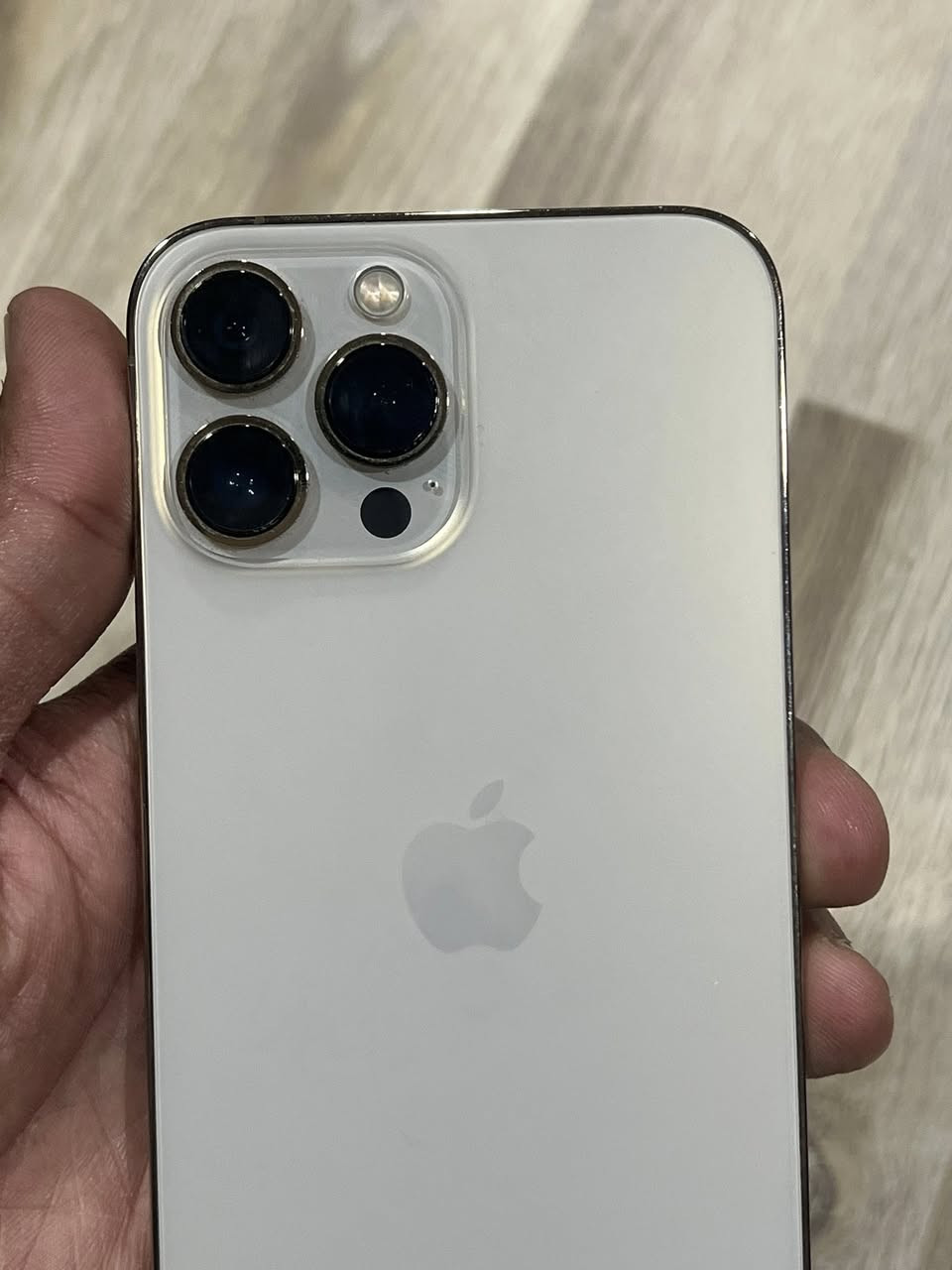 آيفون ١٣ برو ماكس بذاكرة ٥١٢ بطاريه ٩١
بي فطر بالكلاسه ممأثره  
رايده ٥٠٠
المنصور الداوودي 
***********
