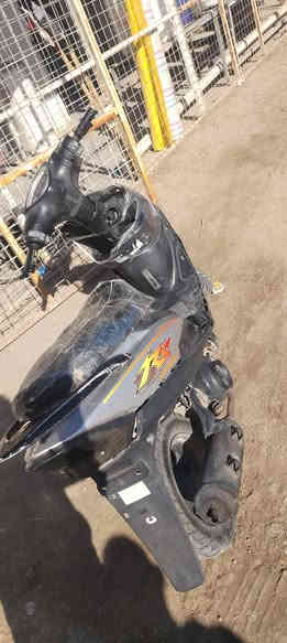 سلام عليكم  دراجه ماكس عدلع للبيع او مراوس بكير سعر 350 وبيه مجال  هاذ رقمي ***********
