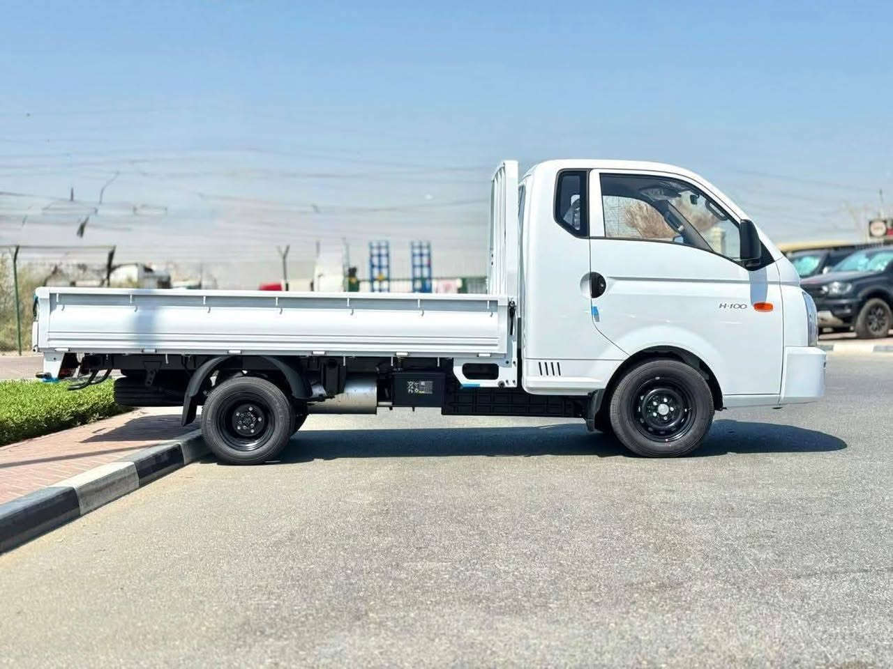 يعلن معرض المتوكل لتجارة السيارات عن وجود هونداي بورتر H100.

. موديل 2026.

. السيارات زيرووو كفالة عامة.

محرك 2600.

. وارد خليجي. 

. جام كهرباء.

. شاشة وكاميرا .

. الكمية كبيرة.

. الأسعاررر مناسبة.

للأستفسار الاتصال على الرقم *********** او زوروا موقعنا العباسية طريق سامراء تكريت.

الوكيل الحصري لي هونداي بورتر H100.

لسنا الوحيدين لكننا الأفضل.
