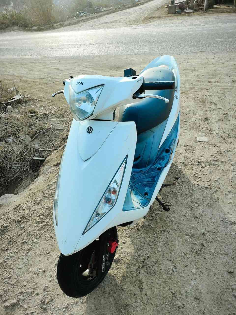 دراجه للبيع اخت الجديده نكره سلف رقم الهاتف ***********  ***********
