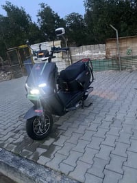 دراجه شحن(N12)للبيع ماشيه1760  6بطاريات تمشي75كيلو حقيقي بصمتين سويجين...