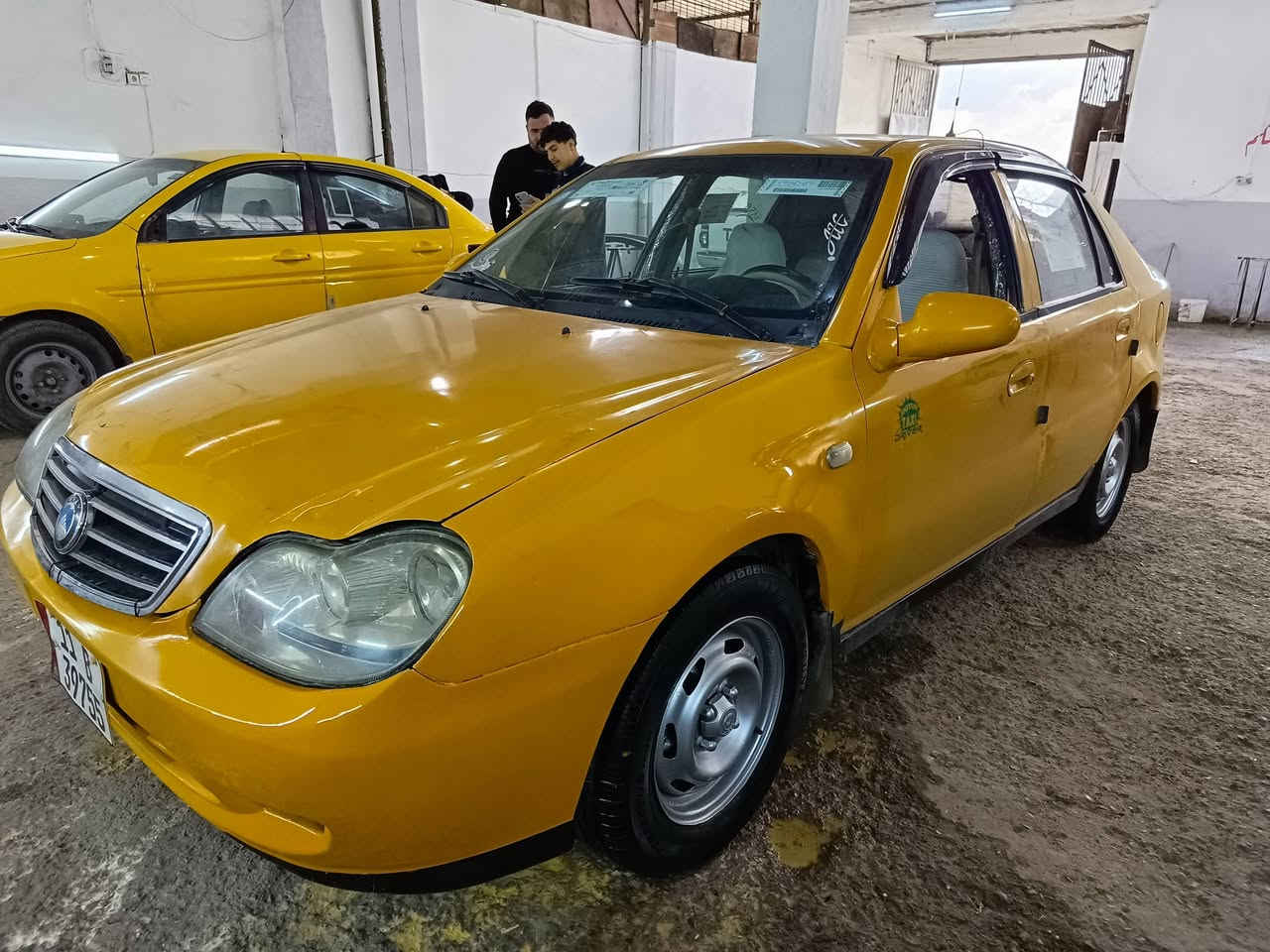 السلام عليكم
للبيع سياره سيكي موديل(12) 
مكينه صارله أسبوع مال كصه رقم جديد هزة جديده طخم جديد تايات جدد سنوية(2030) الاستفسار الاتصال على الرقم (***********)
