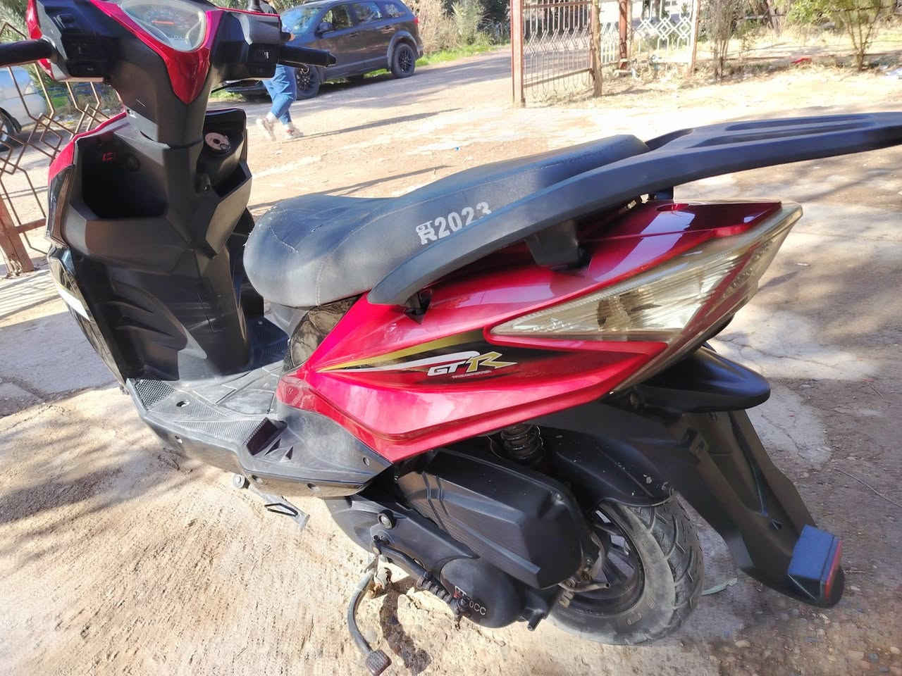 دراجه سكنس نثيه للبيع فول نضافه الشكل ونضافته كدامك سعر 700 وبيهه مجال اوراق كامله 
اتصال ***********
***********
