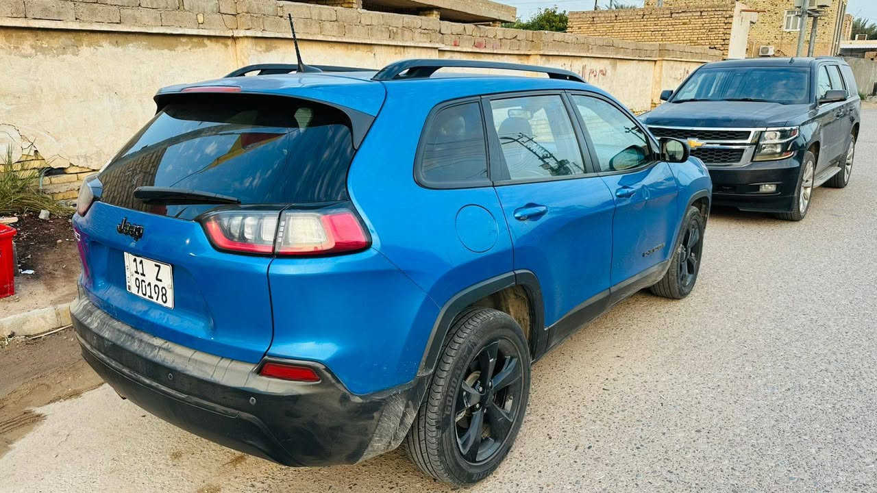 جيب بزون ٢١ سياره جديده فول مواصفات عده التنته رقم بغداد بسمي السونار مرفق بالمنشور *********** ميسان المجر الكبير السعر ١٤٥ وبيه مجال للشراي
