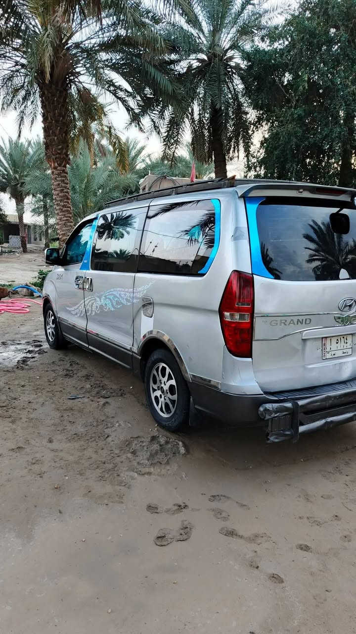 ستاركس 2009  مفتوح رقم واسط سنويه مجدده  ال 2027السياره مكفوله من الضربه والحادث بيه صبغات اثر جراد مكينه وكير وحداديه مكفولات سياره جاهزه العنوان ديوانيه دغاره  الرقم ***********
