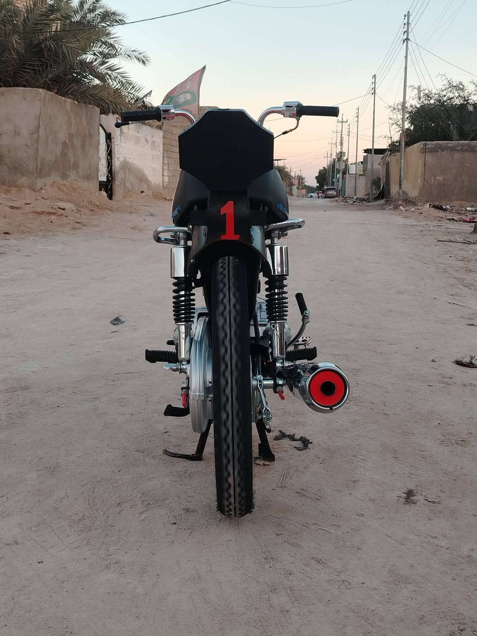 اسلام عليكم دراجه للبيع صارلهه اسبوعين من كملت من اتعمير أوراق اسكنر دراجه احله من اصوره كلشي ماناقصهه)( سعر850 قفل🙅) مكاني ابو الخصيب وهاذه رقمي ***********) ولمو شراي لا يرسلني لو يخابو
