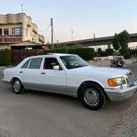 داخل احمر مميز سياره جاهزه على اخر حبايه السعر مناسب جدا وبسمي  مارسدس...