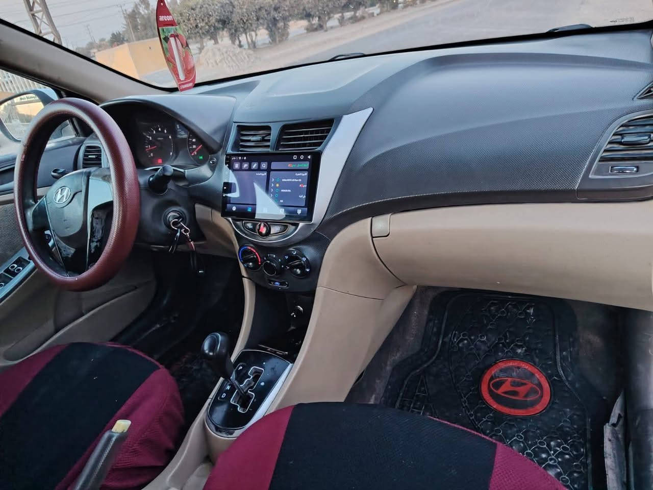 سلا عليكم اكسنت موديل 2012 وراد خليجي بيهه صفحه صبغ صفحه جيهت سايق تبريد شغال رقم انكليزي سنويه ال ٢٨ ملاحضه صغيره بيهه صوت بل محرك مالت البطل
سعر 65 وبيه مجال  لشراي

انتصل تفاصيل أكثر***********
