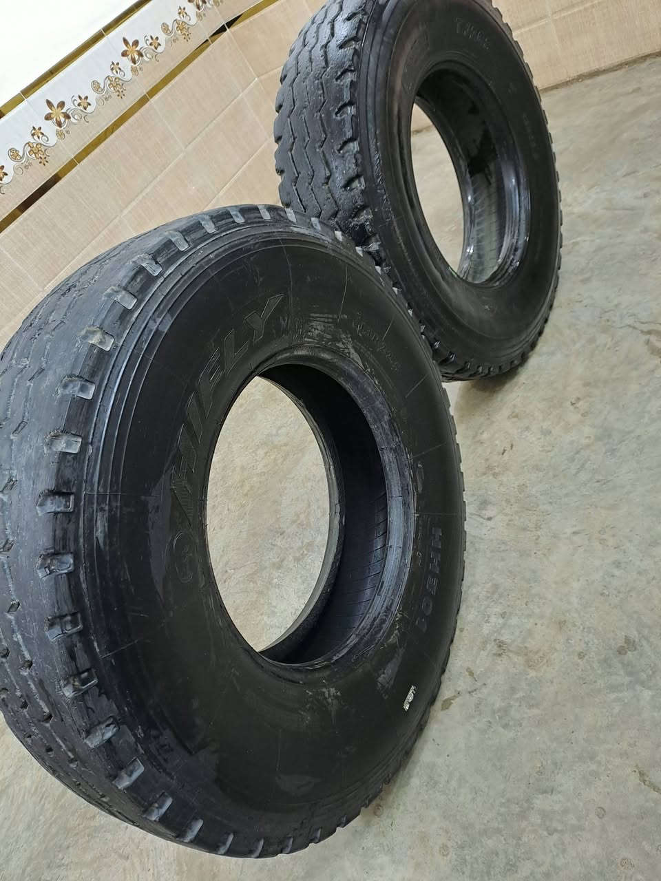 للبيع زوج تايرات حجم 22.5_13
نضيفات وسعرهن مناسب 
للأتصال *********** العنوان بغداد
