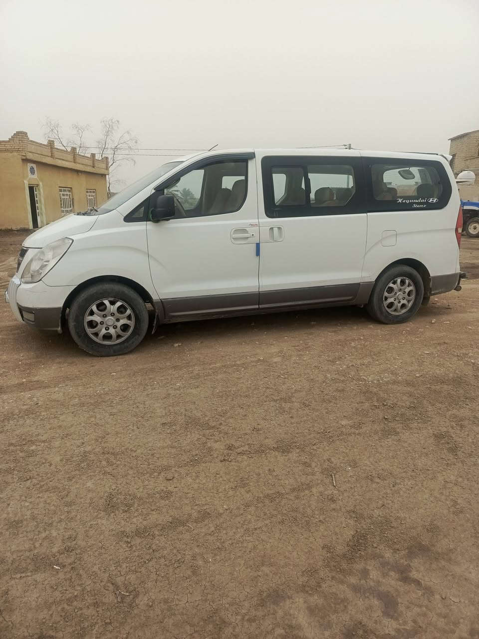 للبيع2009 مكفوله كفاله عامه جاهزة من كلشي
رقم واسط انكليزي سنويه 2030 بسمي مكينه جديده
كير اكسن حداديه جديده مكان بابل القاسم 
سعر 150 وبيه مجال الاتصال ***********
