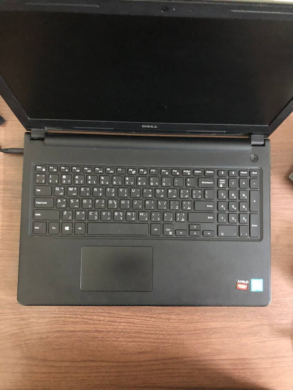 السلام عليكم 

لابتوب inspirion 3567 للبيع

المواصفات:
• الشاشة: 15.6 بوصة Full HD
• المعالج: Intel Core i5-7200U (الجيل السابع)
• الذاكرة: 4 جيجابايت RAM
• التخزين: 1 تيرابايت HDD (متوفر ما يقارب 906 جيجابايت فارغة)
• نظام التشغيل: Windows 10 Home (تنصيب نظيف وجاهز للاستخدام)
• 3 منافذ USB
• منفذ HDMI
• قارئ أقراص DVD
• واي فاي، بلوتوث، كاميرا ويب، وسماعات مدمجة

الحالة:
• نظافة الجهاز 95%
• لا توجد كسور أو شقوق أو أضرار
• الجهاز بحالة ممتازة ومستخدم استخداماً خفيفاً
• يعمل بشكل ممتاز وجاهز للاستخدام مباشرة

مناسب للدراسة، التصفح، برامج الأوفيس، مشاهدة الفيديوهات، والاستخدام اليومي، مع الشاحنه الاصلية

السعر ٢٠٠ الف


**إذا كنت صاحب هذا الإعلان وتريد حذفه لأي سبب، رجاءا أرسل رسالة إلى الدعم الفني**