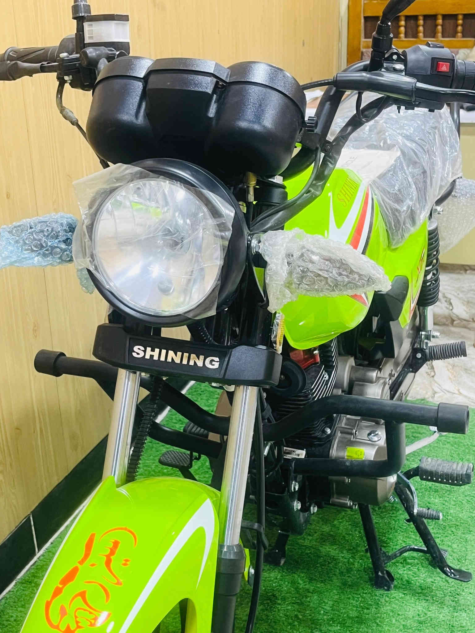 يا الله اسلام عليكم شباب بيع بل نقد وبل قصط ماستر رافدين فقط بدون مقدمه او مراوس حسب القناعه دراجه شاينك موديل ٢٣ زيرو مماشيه بيدك ادير بانزين وشغلها أوراق اصولي السعر مليون و٥٠٠ وبيها مجال حك الجيه الشراي يتصل وبي خير ويدلل الرقم ***********
