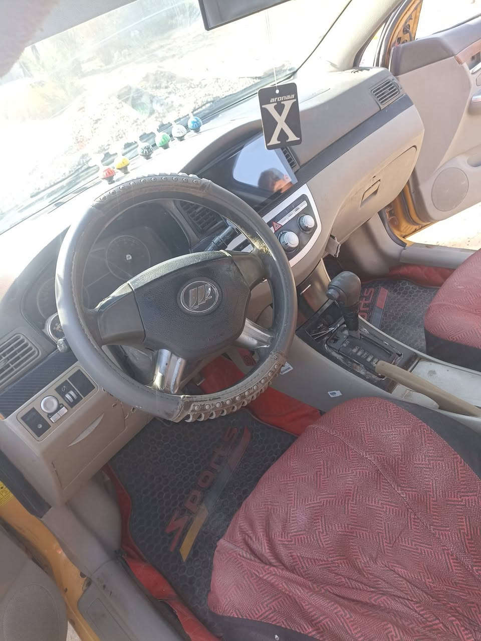 سلام عليكم 

سياره لفيان للبيع 
موديل 11
رقم بغداد 
صاحبها موجود تحويل ثاني يوم
محرك وكير كورلا 1800
مصفره هيئة وغرامات 
لا تنقيص ولا تبخير 
السعر 37وبيها مجال 

الاتصال ***********وتساب 

***********
