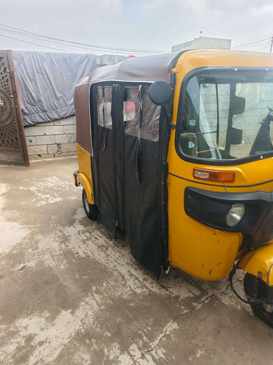 السلام عليكم شباب توك توك للبيع موديل 18 رقم انجليزي تحويل ثاني يوم المكان ديال الخالص هذا الرقم بخير وتدلل ***********
