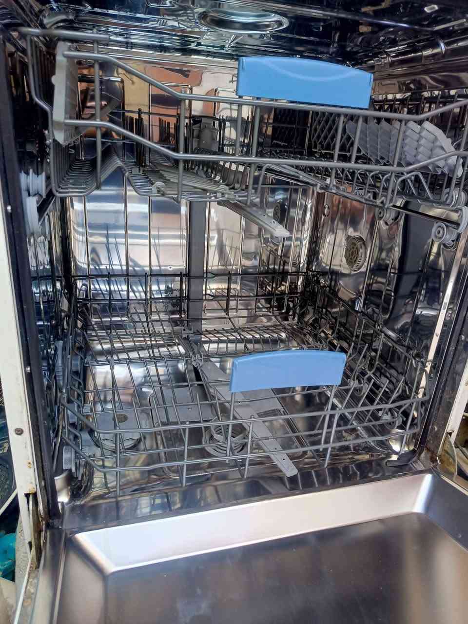 غسالة فستل نضيفه ما بيه خياس حتى سلاتهة جديده للبيع 
***********
