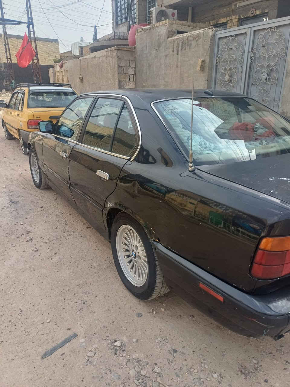 السلام عليكم بي ام 525 مكينه وكير كفاله وكير عادي السعر 45 وبيهه مجال الموقع الحسينيه الراشدية
رقم الهاتف ***********
