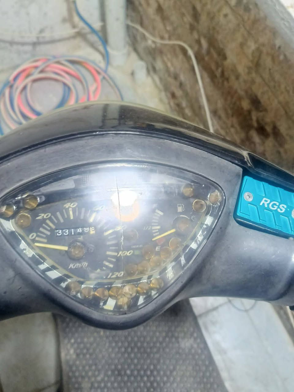 مكاني بغداد مدينه الصدر دراجه خير من الله شلعه
معدل نعومه كهربايات وبيهه تزويد خير من الله متوازي عليهه دراجه مال جني وبلعافيه علي اخذهه
سعرعه 950 وبيهه مجال متواجد رقم واتساب 
‏‪0772 902 8330‬‏
