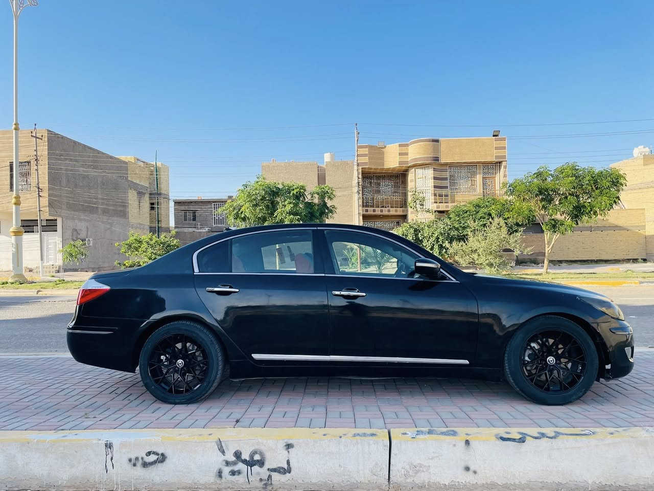 للبيع جنسيز مديل 2010 وراد امريكي حادث جاملغ امامي فقط بدون دواخل 
صبغ احزام جماليه 
كير محرك حداديه تبريد كله شغال وجديد ادامه كامله 
رقم بغداد انكليزي مشروع وطني سنويه لل 30 
تخم تاير جديد ويل رياضي 
سياره فول موصفات 1/1  Vip
محرك 6 سلندر 
السعر 88وبيه مجال 
الاستفسار  ***********
مكان سياره كربلاء المقدسه
