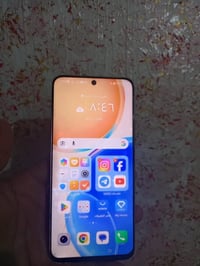هونر X8 • ذاكرة ١٢٨ • شاشه مفطوره