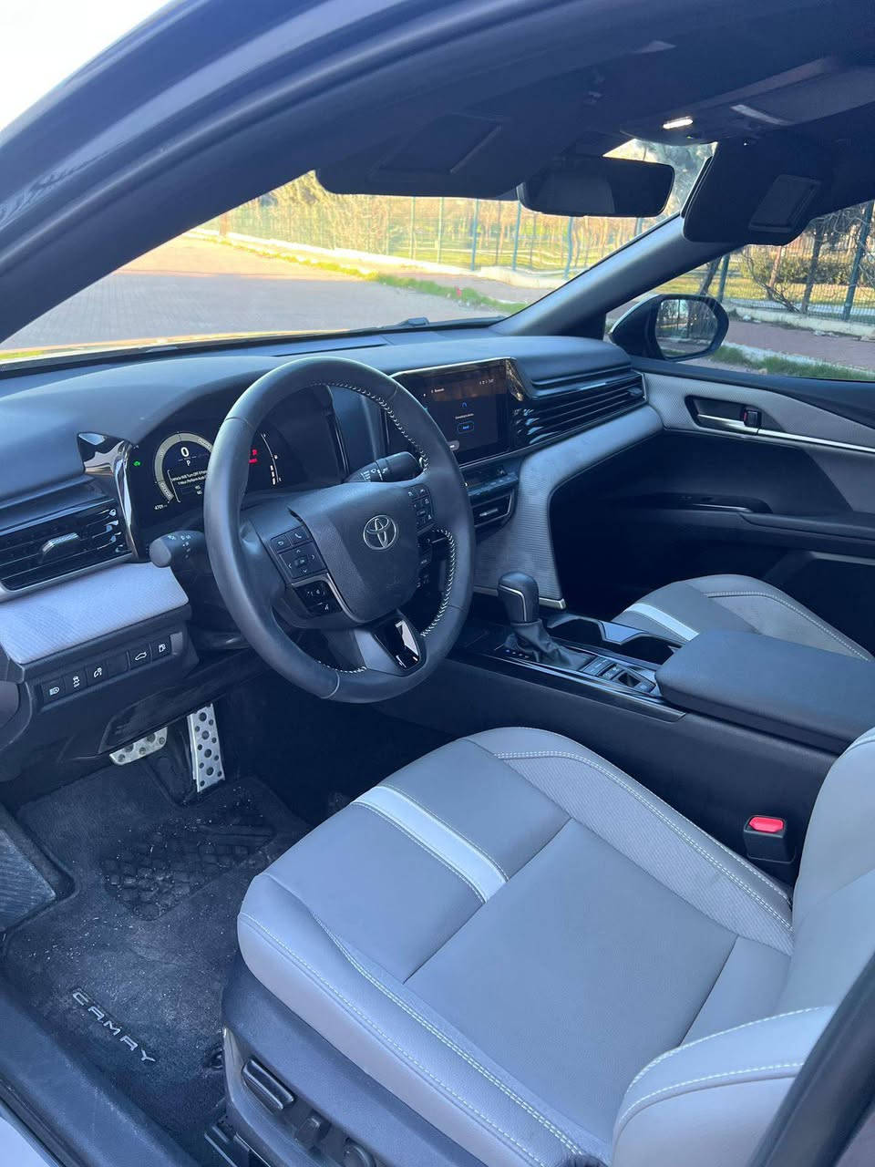 تۆیوتا کامری  2025 مواسفاتSE
لێواری بونید تعدیلە ئیرباک
 بەس سوکان سیستەمە
 5 میل رۆشتوە 
گیرومەکینە بەشەرت 
 زۆربەجوانی پاکی ماوە 
 هیچ خەلەلیکی تیدا نییە 

سعر لە کۆمێنت داوابکە ڕاستەخۆ بۆت دیت 📩 

یەک دینار مەسروفی تێدا نیە کاتی دهۆک داخل بوە

ژمارەی خاوەنی 
***********
وەتسئاپ
