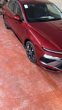 أسلام عليكم سوناتا مديل 24 السياره ماشيه 18 الف بسمي بدون رقم بدون اير...