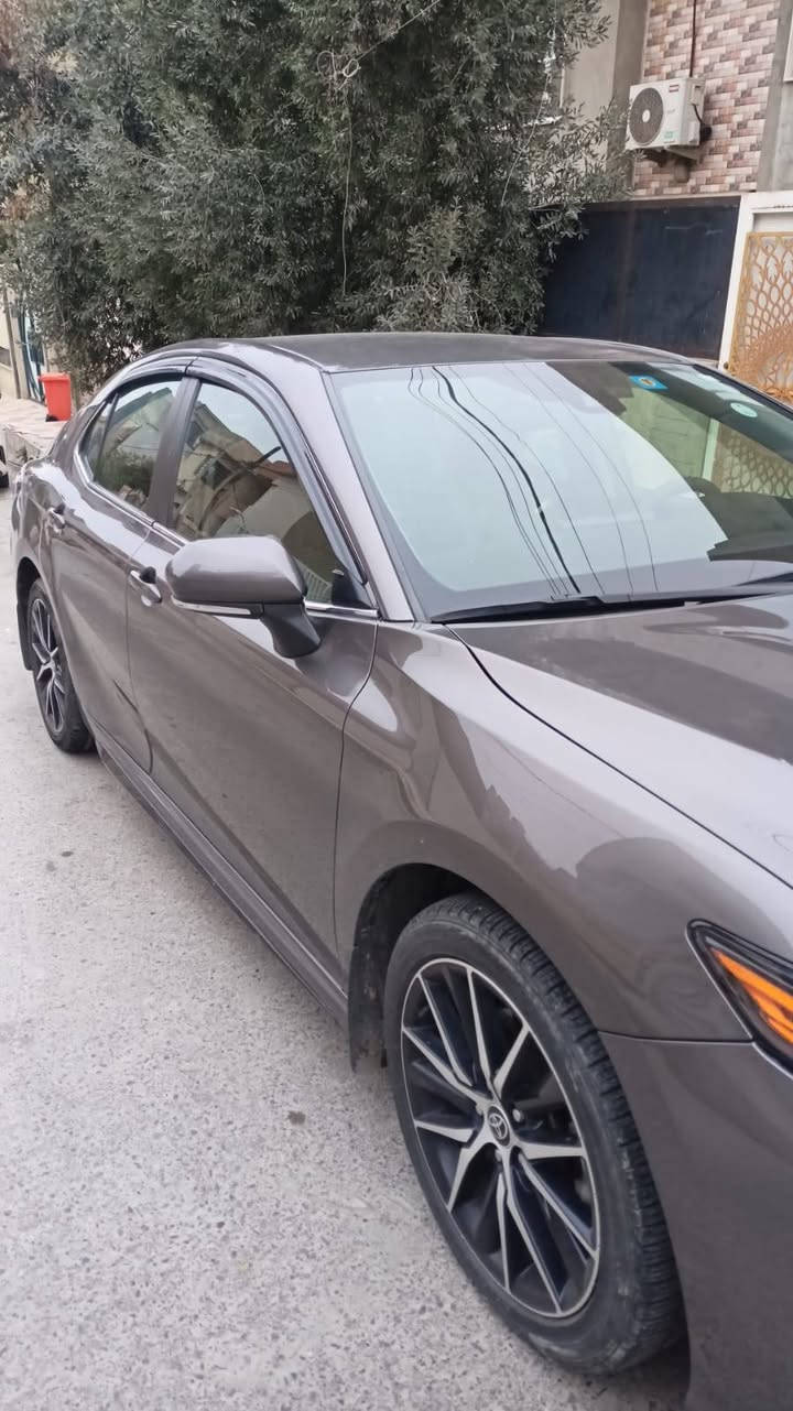 كامري se  موديل 23  وارد امريكي
رقم شيمالي اربيل 

ماشيه 21 ألف مايل 

سنويه وهزه جديد 

مواصفات معروفه 

السيارة بجم كبس وخلفي كبس 

الضرر فقط بابين جهه السائق ارباك برده فقط الباقي سليم مع رقم الشاصي 4T1G11AK0PU785040

السيارة حلوه ونظيفه جديدة اخت الزيرو 

السعر مناسب بس التواصل مع الراقم ***********
