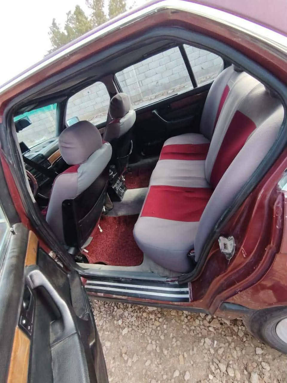 السلام عليكم
BMW

حجم.                          735i

موديل                      1991

محرك شرط 

بجم عريض 

سلايت شغال 3 طكات

سنتر لوك 

كامره شاشه 

دبل ايرباك 

تبريد شغال تدفئه 

تخم تاير جديد 

كهربيات شغاله من الطول للطول 

حداديه جاهزه من الطول للطول 

السياره جاهزه مجهزه عله ايدي مابيها ايي ضربه مكفوله من الضربة 

رقم بصره

بيها مشكله بالكير  

للبيع أو مرواس حسب القناعه 

السعر [50وبيها مجال للطيبين]

مكان السياره{ناصريه قضاء رفاعي]


**إذا كنت صاحب هذا الإعلان وتريد حذفه لأي سبب، رجاءا أرسل رسالة إلى الدعم الفني**