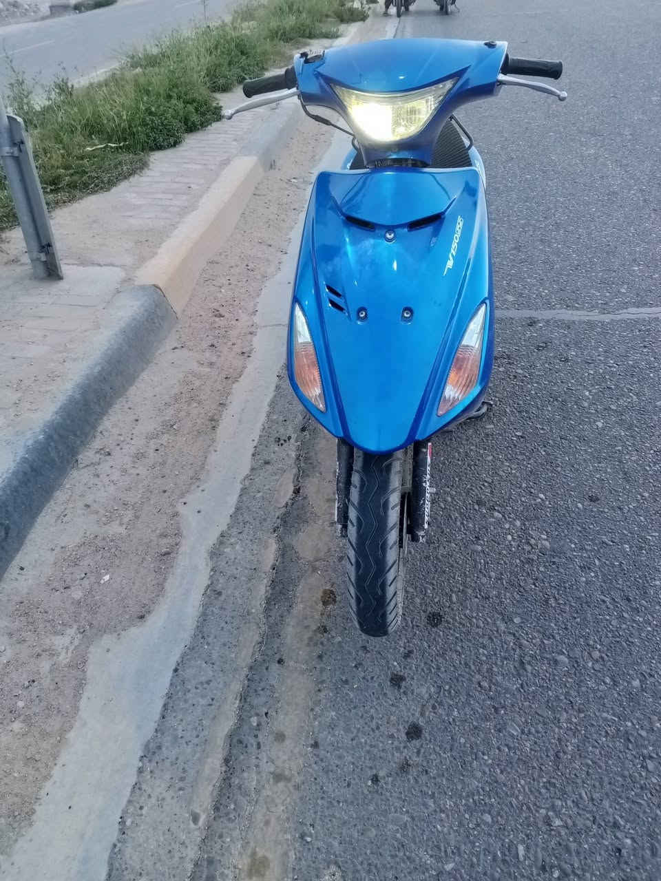 السلام عليكم دراجه للبيع جديده موديل 24 سعر 400 وبيها مجال مكاني كربلاء شرايه يتصل هذا رقمي ***********
