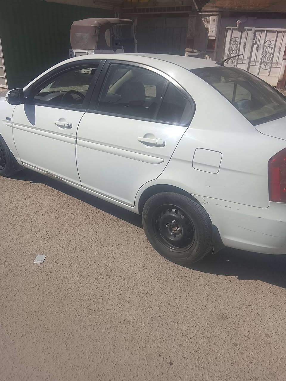 السلام عليكم اكسنت للبيع موديل 2011 خليجي مكفوله من كلشي من عدا الدعاميه مبدله السيارة كامله مكمله بسمي تحويل ثاني يوم تحويل سياره ما عايزه اي نقص السعر 95$ وبيها مجال المكان بغداد الشعب *********** الشراي يخابر ويدلل
