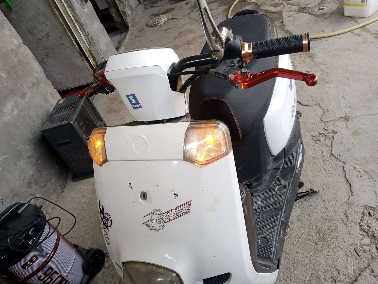 السلام عليكم دراجه للبيع النوع بوليس مديل حديث 2025 كفاله من كلشي فقط سلف عاطل بحاله  اسويج اصلي ويارقم شاصي والمكينه والكفرات اصلي فقط امبدله هندر فقط الشراي يتصل على هاذه الرقم ***********
