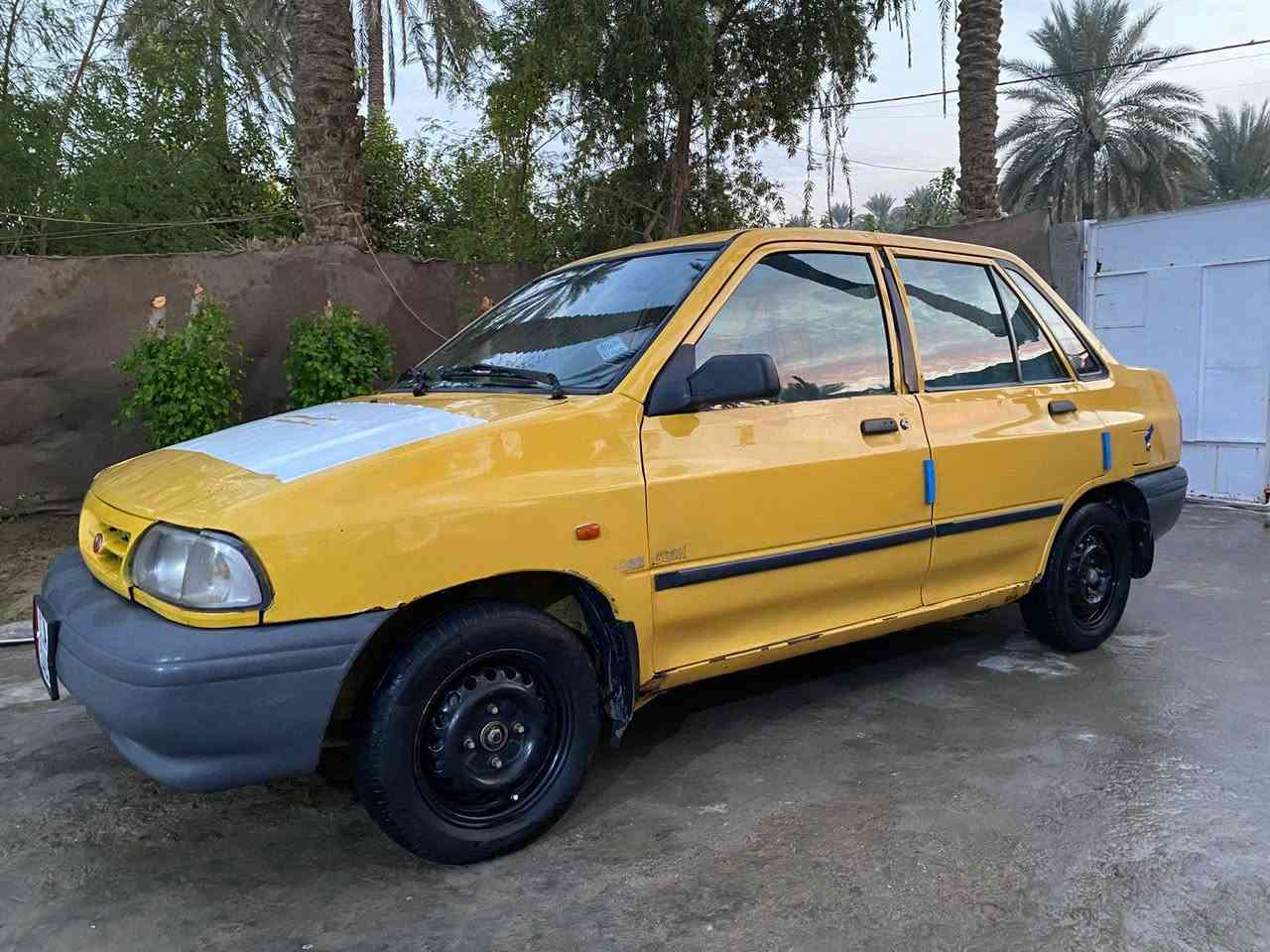 السلام عليكم سايبه مديل 2011 سياره نضيفه مثل ما موضح ب الصور مكيه كير خير من الله تخم تاير وسبير جدد كهربايات كله شغاله مابيه كل نقص منضومت بانزين جديده قبل شهر بدلته فيت بم ونوزلات وبلكات ومجاول ودوشمه جديده يعني مابيه كل نقص السياره مال خبزه رقم بغداد نكليزي مصفره هيئه وغرامات بسمي تحويل ثاني يوم السعر 26 وبيه مجال حك الجيه العنوان بابل المسيب طريق كربلاء بغداد عمود 560 رقم الهاتف ***********
