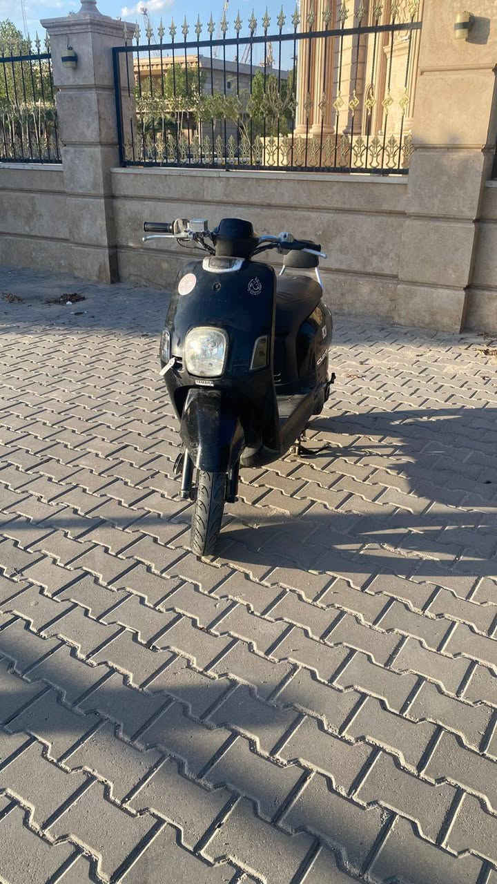 دراجه بوليس 👮‍♀️ محرك مامفتوحه دراجه كلشي شغال بيه هندر سلف مكاني بصرة رقم الهاتف *********** سعره مليون بيه مجال فقط شراي يطب مو شراي حضر
