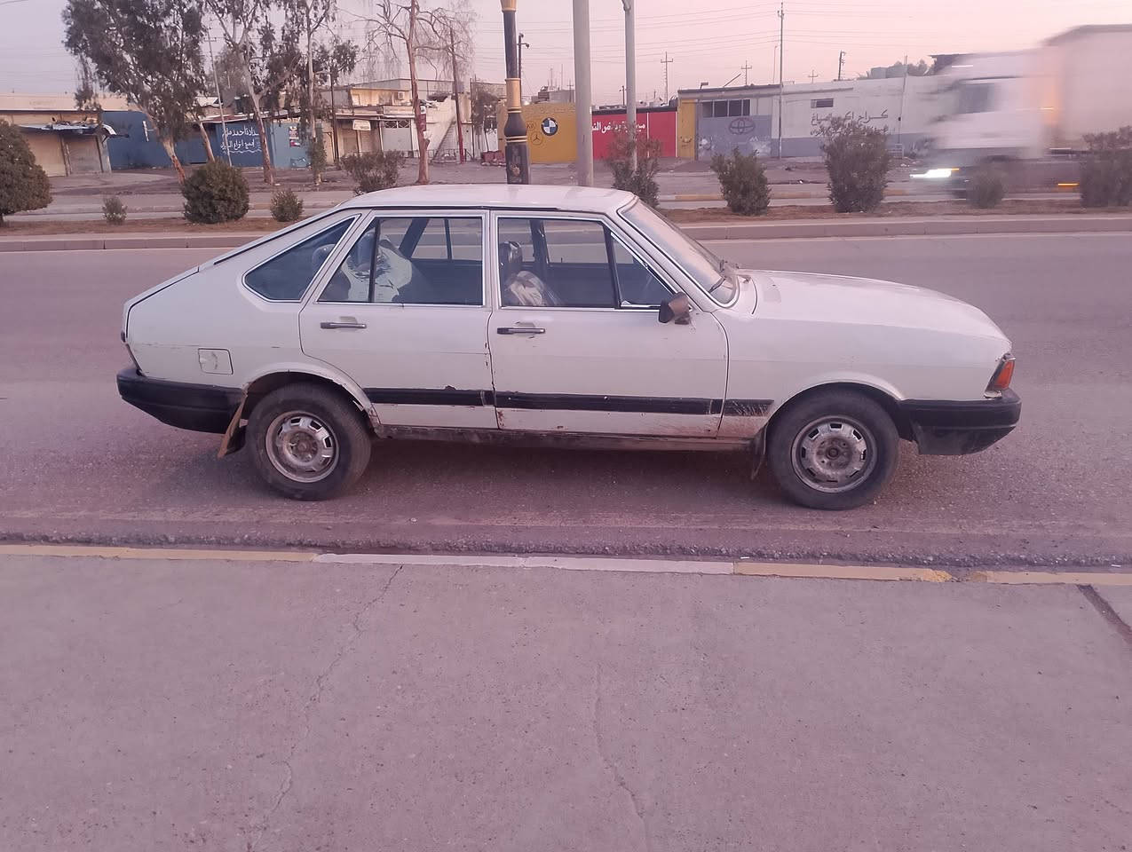 سلام عليكم
برازيلي مديل 86 بدون صبغ طخم تاير جديد طخمها حيل نضيف كابون بانزين ماستر شرط التحويل)(محرك كصه كير خمس نمر ويرمنيتها شغاله)(***********)(***********)السعر طالب عليها 20  وبيها مجال رقم نينوى
