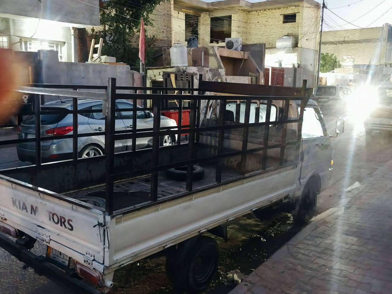 سياره كيه بنكو مديل 96 حلوه مكينه وكير واكسن وشاصي مكفولات تخم تاير بدي 8جنكال السعر 37مكان كربلاء ***********
