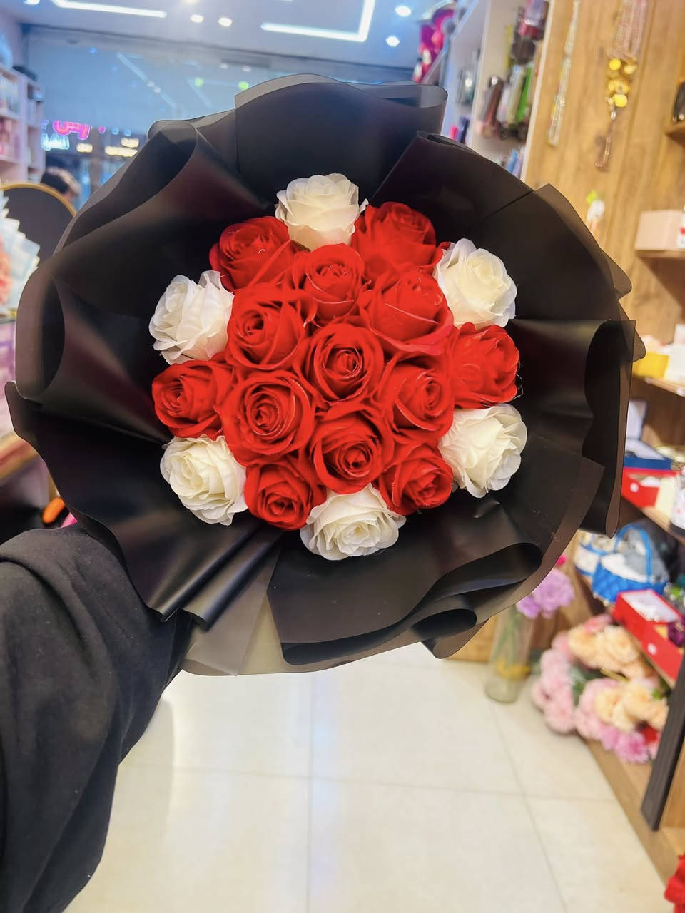 Valentine’s Bouquets 🌹
Say it with flowers ❤️
15,000 IQD
Free delivery inside Khanaqin


**إذا كنت صاحب هذا الإعلان وتريد حذفه لأي سبب، رجاءا أرسل رسالة إلى الدعم الفني**