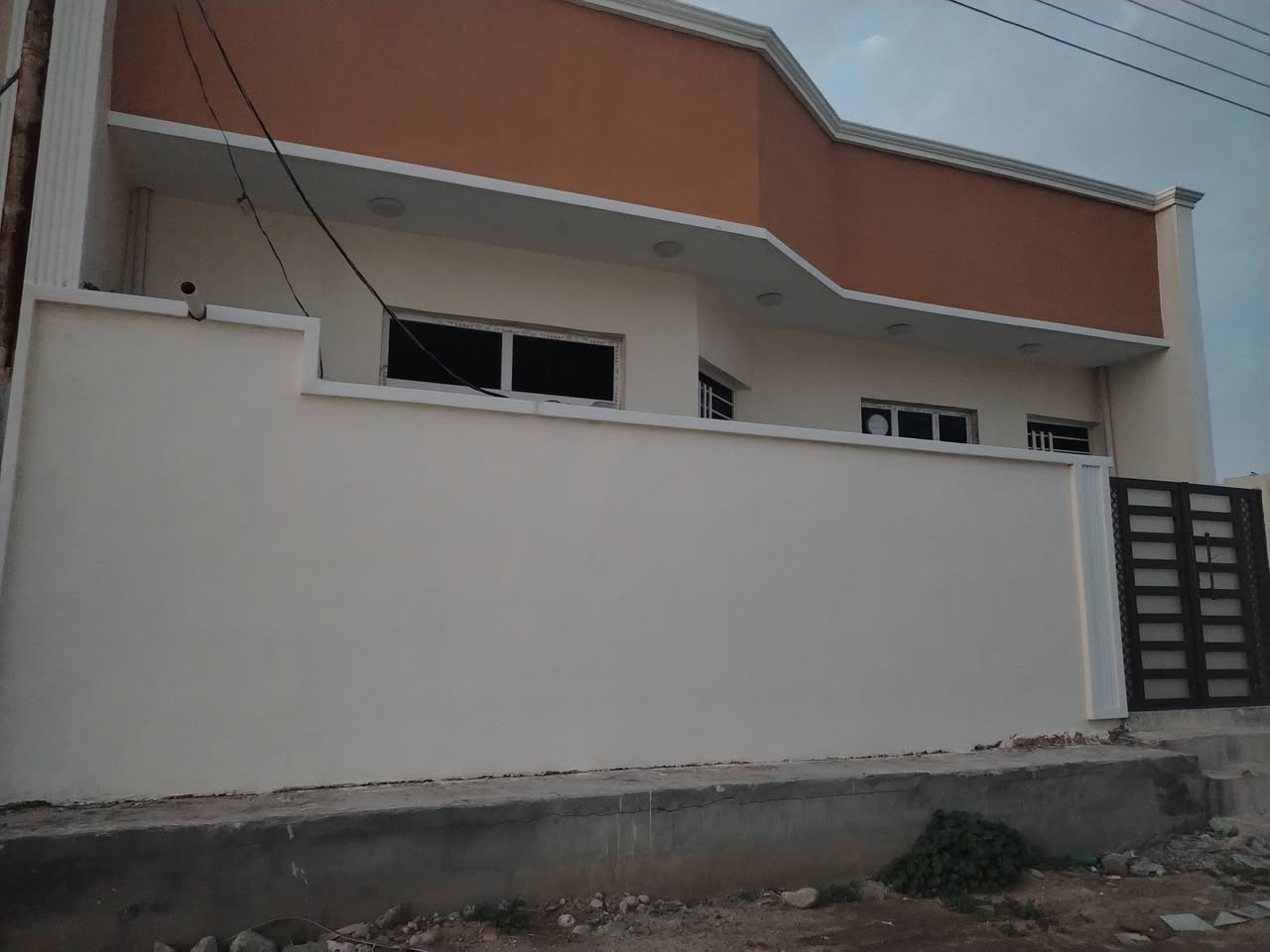 بيت للبيع مساحه 100متر طابق واحد بالطابو زراعي 10 في10 العنوان التحرير الحولي الزراعي للاستفسار الاتصال ***********
