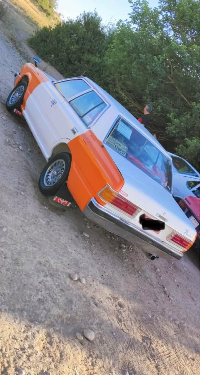 كراون موديل ١٩٨٢ للبيع فقط ورقه مال بانزين عنده سياره معمره جديد كلشي بشرط وكاله و سنوي مابي مشكله گير ومحرك بشرط لا صرف ولا بخار  ***********هاي رقم صاحب سياره سعرها ٣٥ وبي مجال مكان سياره كركوك Singapore
