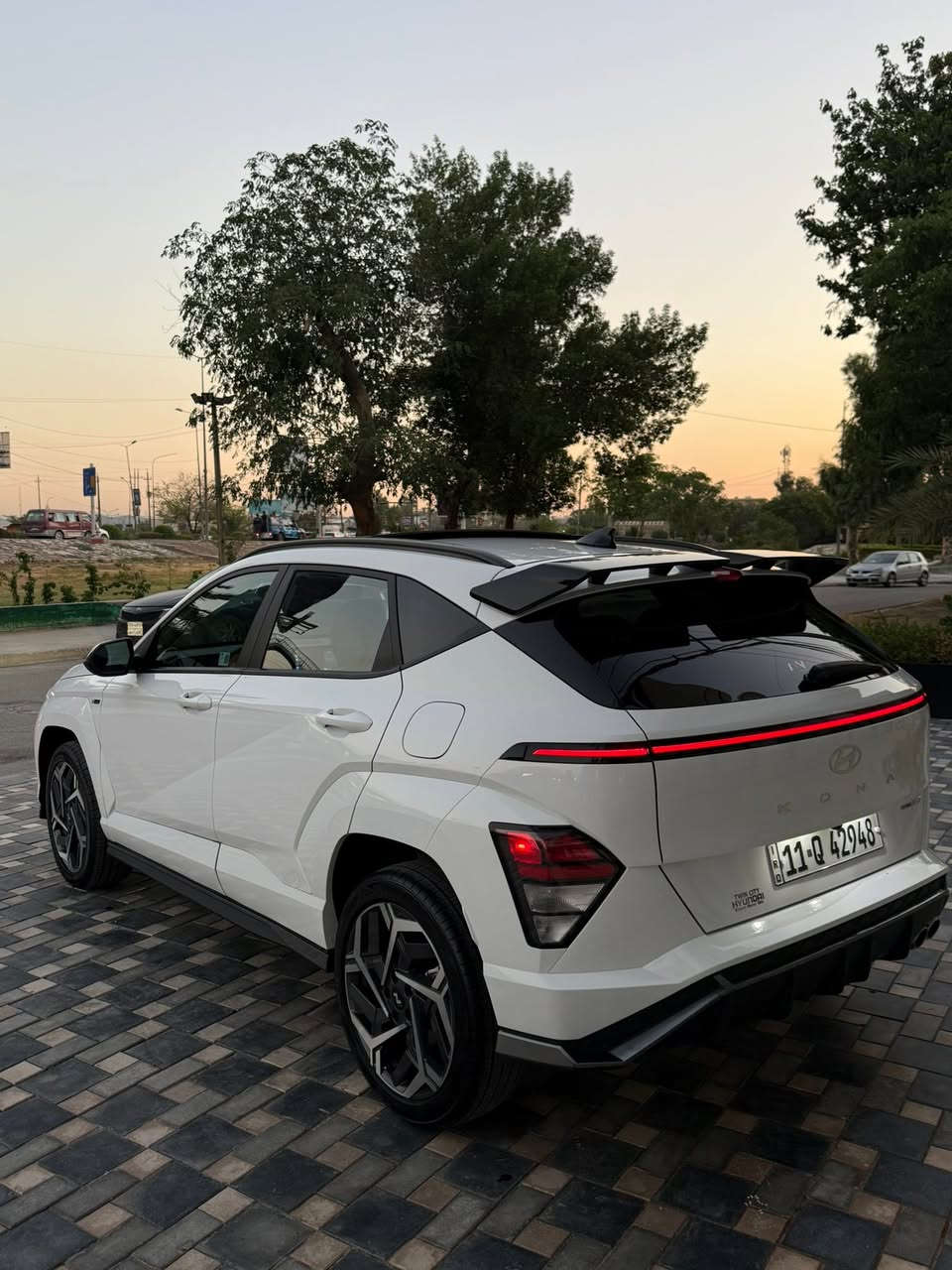 السلام عليكم
كونا Kuna(N) Laine  2024   الشكل الجديد كليا ماشية 36.000 كيلو متر
بيها صبغ حافة البنيد  فقط و تبديل دعامية
الجاملغ اليسار. جان موجود بالسيارة و شديتة نفسه مابي شي
موصفات ال N معروفة
سقف بنوراما
كشنات جلد و كنتارة
بصمة
شاشة متصلة
كير كهربائي تعليك
شحن وايرلس
ويل كروم حجم 19
السعر 18.300$ و بيها مجال بسيط
مكاني بغداد الكرخ
***********

