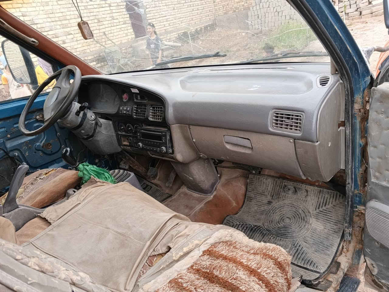 سلام عليكم بريجو لبيع مكينه 3000الف وكير شرط حداديه كرهبايات كله شغال  رقم بصره صدامي  سعره 18 وبيه مجال سنويته  عضم عاج    مكاني ناصريه سوك شيوخ  ***********
