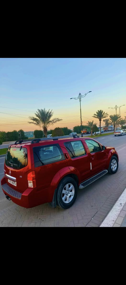 سلام عليڪم 
سياره نيسان بافندر مديل 2009 وارد امريكي  سبعه راكب +فور ويل✅ و باسمي ثاني يوم تحويل كفاله عامه من صبغ وضربه كير ومحرك خير من الله ✅رقم الانكليزي جديد سنويه جديده تنتهي لغايه 2028 هزه جديده  صدر نضيف وتخم تاير كشن كهربائي ✅+ دوسات كهربائي تحكم ستيرن كهربائيات كله شغاله ✅+ جام اوتماتك فتحه سلايت بلقماره كهربائي  ✅+ منضومه غاز وبانزين ٣ قطع تبريد ✅+ لايت عادي + لايت زنون + شاشه بلدشبول كشنات كلش نضيف سياره جاهزه من كلشي ✅ سعر 105  العنوان بغداد  شارع الداخل سياره احله من الصور للستفسار رقم *********** متواجد عل خاص واتساب ثنينهن✅
