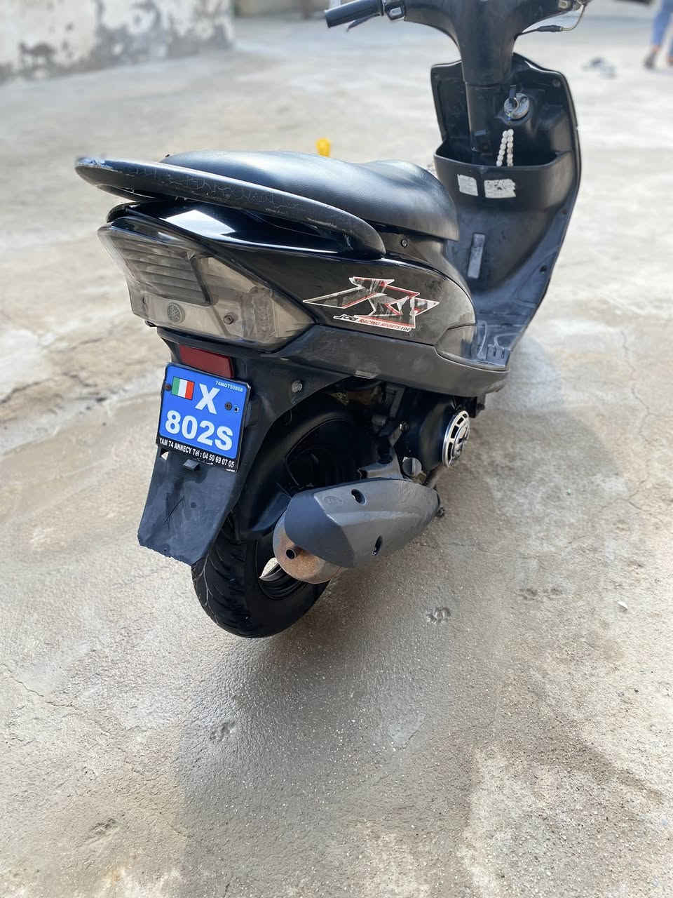 سلام عليكم  دراجه ماكس عدله دراجه كلشي شغال سف وشاير وهورن كلشي شغال ومكينه ما مفتوحه تاخذه شرط الفحص رقمي واستاب متواجد ***********
